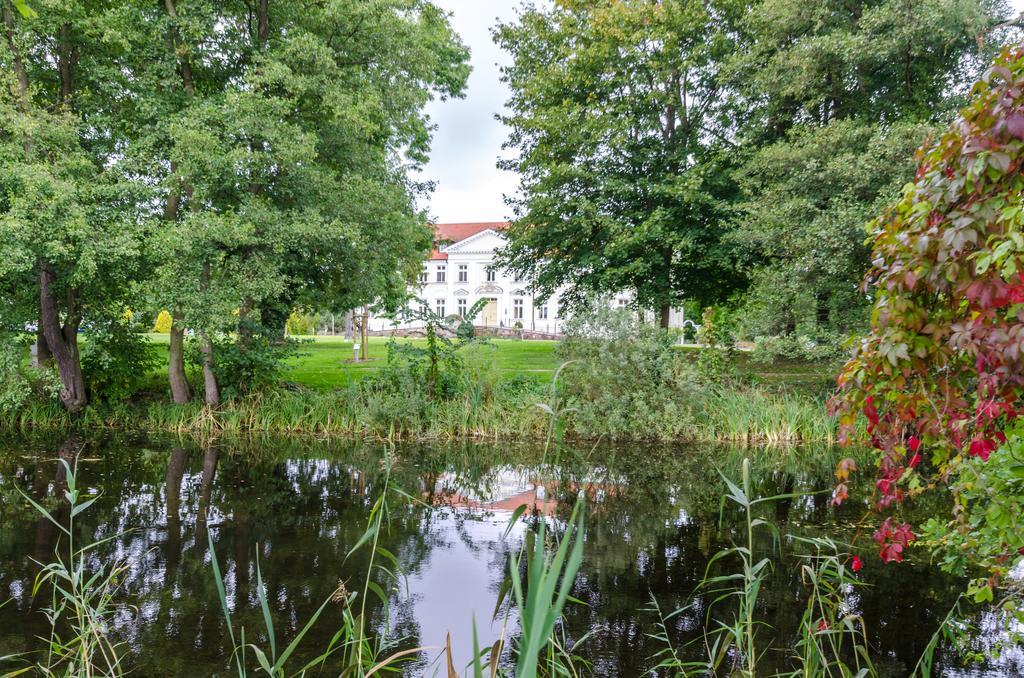 Seeschloss Schorssow Εξωτερικό φωτογραφία